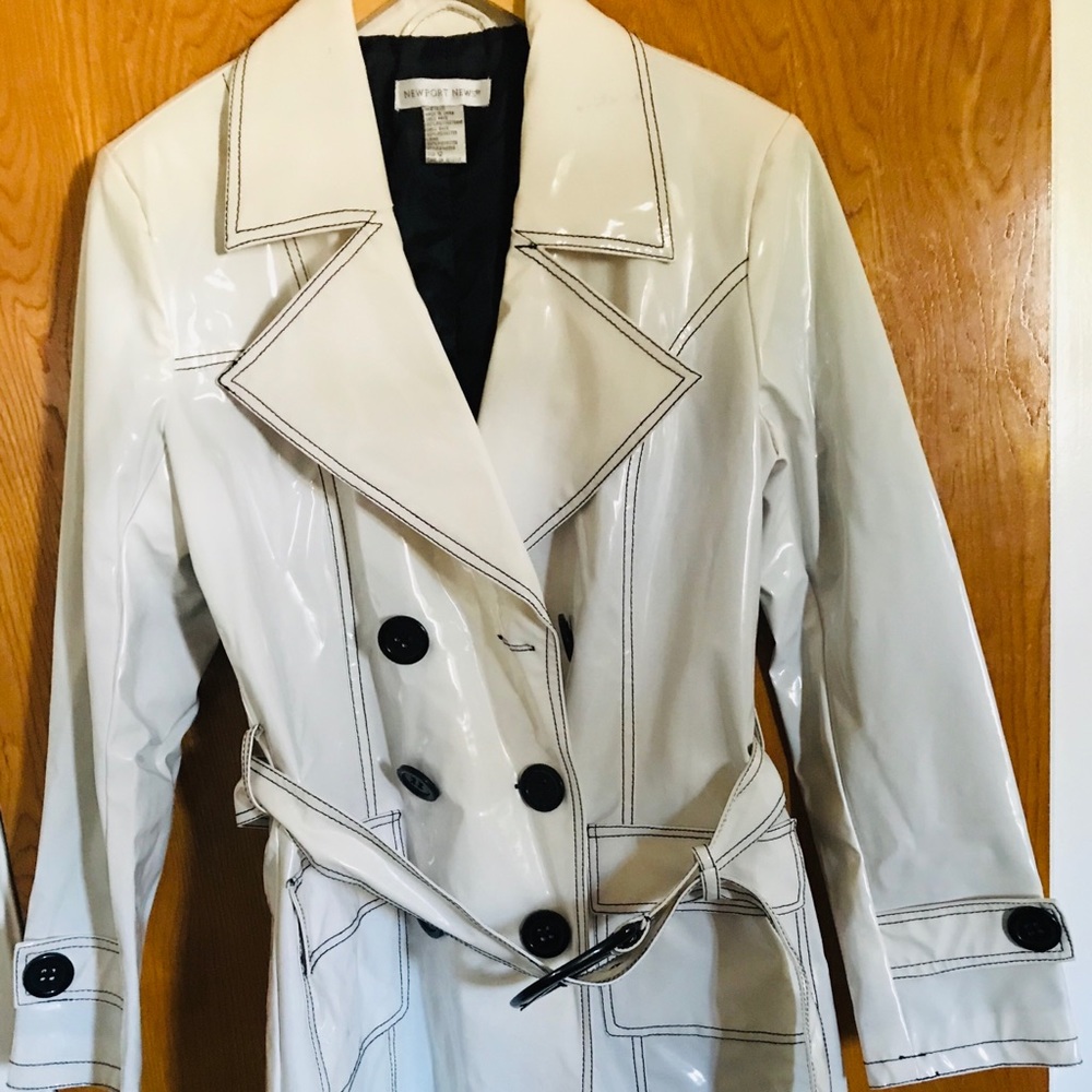 Spring Coats ☔️ - Picture 4 of 7